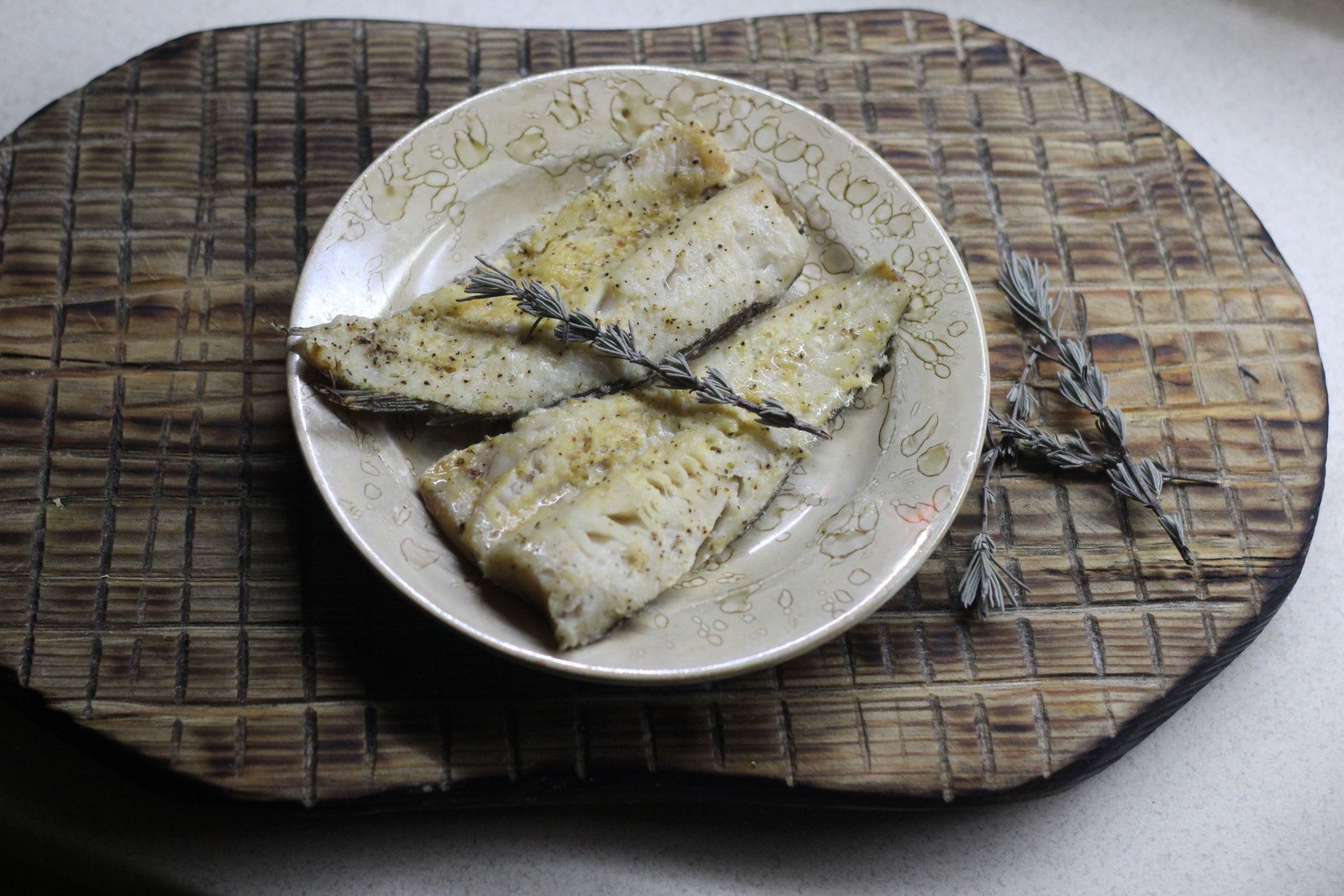 Готовим сочную рыбу минтай в духовке и на сковороде: 7 лучших рецептов